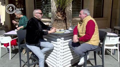 Hablamos con el escritor Alfonso Collado.