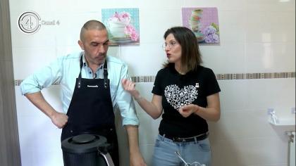 Hoy Toñi Collado nos prepara Pollo a la Pizzaiola y Mouse de Fresa.