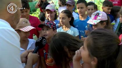Visitamos el Huerto Solidario de Cáritas.
