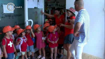  Acompañamos a la Escuela Infantil Caramelos al Parque de Bomberos.