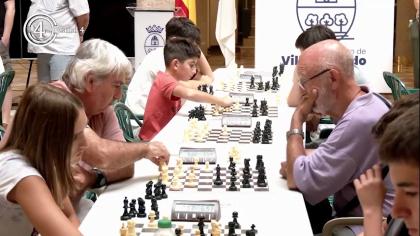 Jugamos a la petanca y visitamos el XXIX torneo de ajedrez